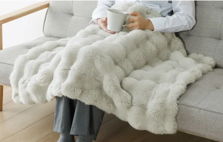 アテーナライフ 超ボリュームファータッチひざ掛け 70×100cm