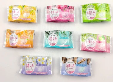 毎日楽しめる「8つの香り＆お湯色」